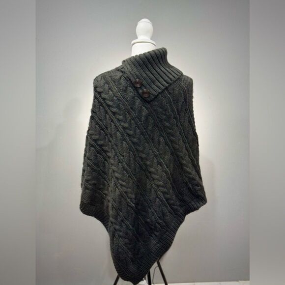 SALE! Charcoal Unbranded Button Cowl Sweater O/S EUC - Picture 2 of 6